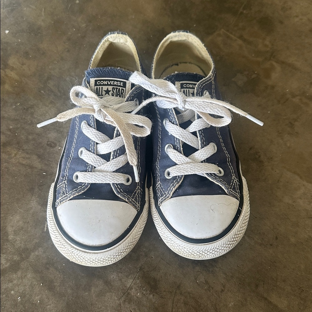Kids Converse Shoe Size 10